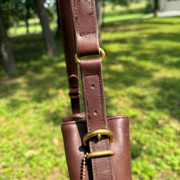 Vintage Coach Equestrian Slim Bucket Bag 9806 Mahogany - Picture 10 of 14